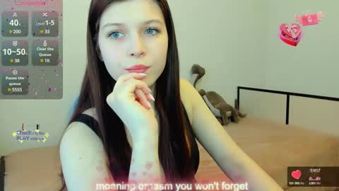 Snapshot of emma_loveyou chatting on March 12, 8:19 am emma_loveyou online show from March 12, 8:19 am