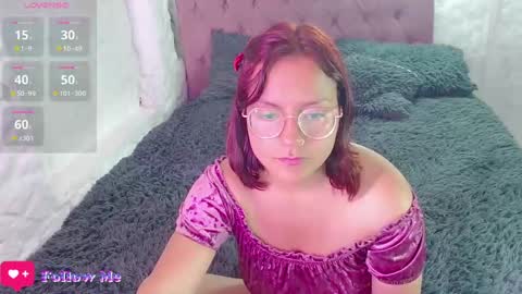 Snapshot of emma_luna1986 chatting on January 7, 10:19 pm Emma online show from January 7, 10:19 pm