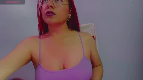 Snapshot of emma_luna1986 chatting on April 12, 5:45 am Emma online show from April 12, 5:45 am