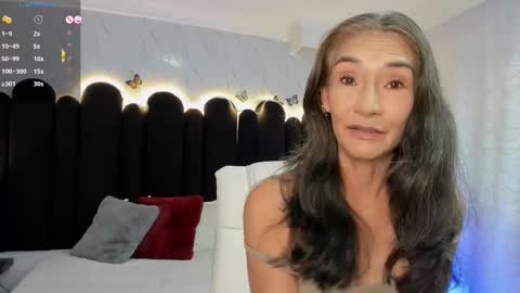 Snapshot of emma_mendoza chatting on September 24, 12:08 pm Emma online show from September 24, 12:08 pm