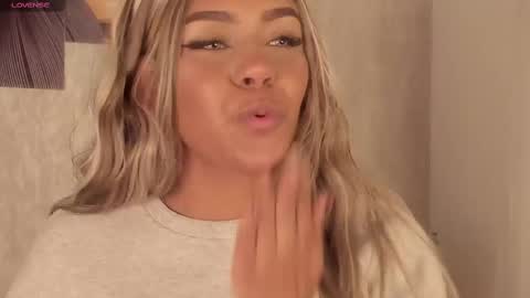 Emma Morgann online show from February 24, 11:54 am