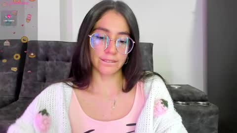 Snapshot of emma_sandovaal chatting on February 26, 1:53 am Emma online show from February 26, 1:53 am