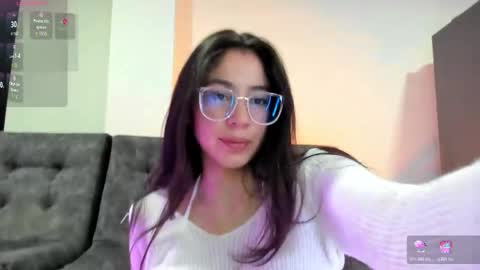 Snapshot of emma_sandovaal chatting on February 22, 3:07 am Emma online show from February 22, 3:07 am