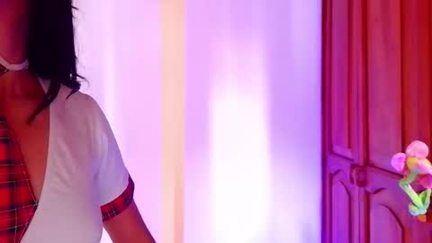 Snapshot of emma_web_ chatting on October 15, 4:40 pm Emma web online show from October 15, 4:40 pm