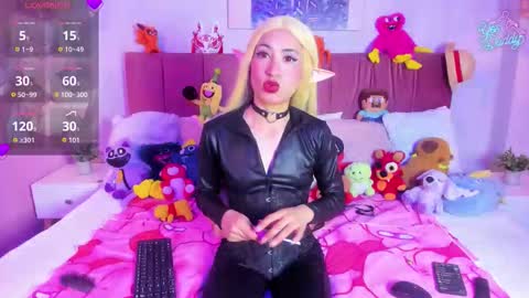 Emma online show from February 28, 8:21 pm