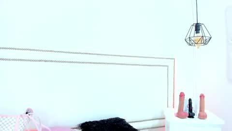 Emma  online show from May 11, 9:45 pm