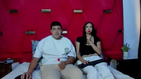 Snapshot of emmaanddemon chatting on January 6, 2:54 pm EmmaAndDemon online show from January 6, 2:54 pm