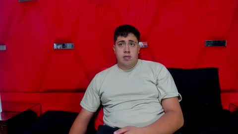 Snapshot of emmaanddemon chatting on February 9, 2:32 pm EmmaAndDemon online show from February 9, 2:32 pm