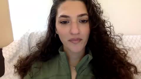 Snapshot of emmababy2322 chatting on January 20, 5:59 pm Emma online show from January 20, 5:59 pm