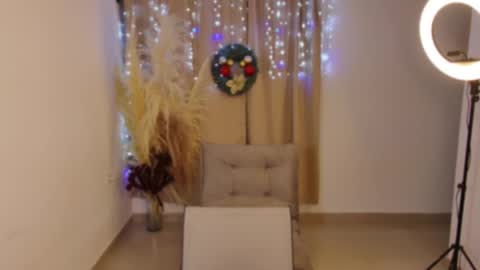 Emma online show from December 21, 6:09 am