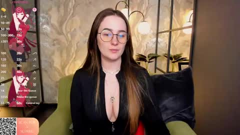 Emma online show from May 10, 10:48 pm