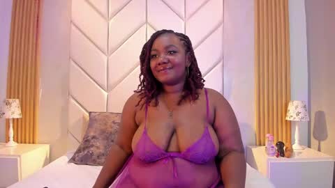 Snapshot of emmabrantt_ chatting on May 21, 4:19 am EmmaBrantt online show from May 21, 4:19 am