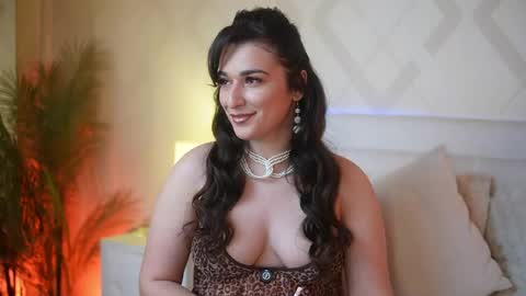  Emma  online show from May 4, 7:32 pm