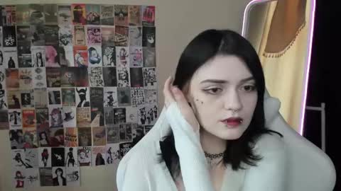 Emma online show from November 15, 7:38 am