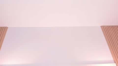 Snapshot of emmaespencer chatting on April 24, 11:29 pm emmaespencer online show from April 24, 11:29 pm