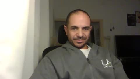 Ariel online show from December 26, 4:43 am