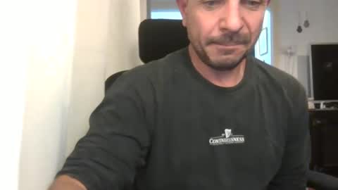 Ariel online show from December 26, 9:15 pm