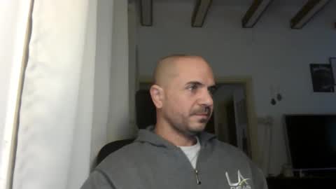 Ariel online show from December 28, 7:55 am