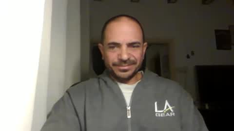 Ariel online show from March 3, 3:52 am