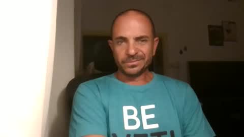 Ariel online show from October 19, 9:04 pm