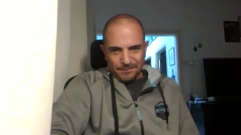 Ariel online show from November 9, 10:08 pm