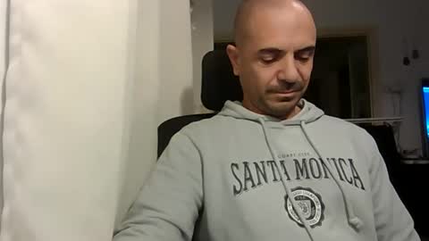 Ariel online show from December 13, 9:42 pm