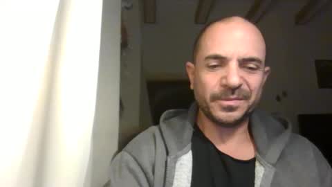 Ariel online show from February 14, 9:33 pm