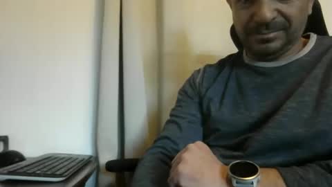 Snapshot of emmagold123 chatting on March 16, 12:42 pm Ariel online show from March 16, 12:42 pm