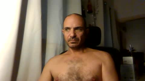 Snapshot of emmagold123 chatting on June 25, 3:17 am Ariel online show from June 25, 3:17 am