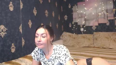 Snapshot of emmagoldx chatting on December 8, 11:03 am EmmaGoldX online show from December 8, 11:03 am