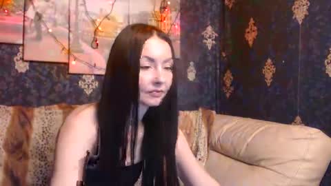 Snapshot of emmagoldx chatting on February 2, 11:08 am EmmaGoldX online show from February 2, 11:08 am