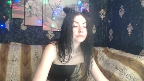 Snapshot of emmagoldx chatting on February 9, 7:27 am EmmaGoldX online show from February 9, 7:27 am