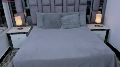 EMMA HILL online show from November 27, 11:12 am