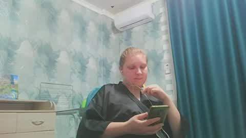 emmamelody online show from October 21, 6:19 pm