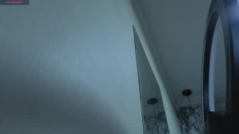    online show from May 9, 10:42 am