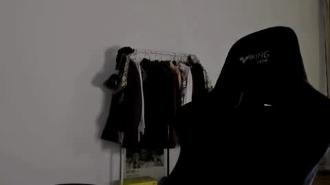 Snapshot of emmamon chatting on February 12, 7:45 pm Emma online show from February 12, 7:45 pm
