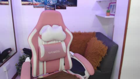 Emma  online show from February 5, 11:17 pm