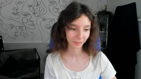 Snapshot of emmanuellbrown chatting on October 14, 10:05 am emmanuellbrown online show from October 14, 10:05 am