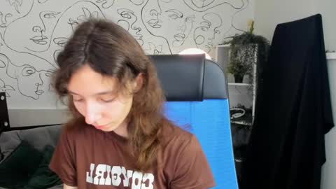 Snapshot of emmanuellbrown chatting on October 15, 10:04 am emmanuellbrown online show from October 15, 10:04 am