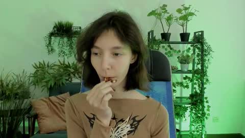 emmanuellbrown online show from December 16, 10:09 am