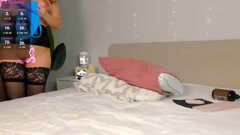 emmanuelleee online show from March 7, 7:27 am