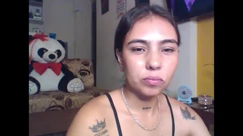 Snapshot of emmasplycer chatting on April 2, 3:04 am EmmaSplycer online show from April 2, 3:04 am