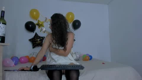 Snapshot of emmatorres9 chatting on December 30, 10:23 pm Emma Torres online show from December 30, 10:23 pm