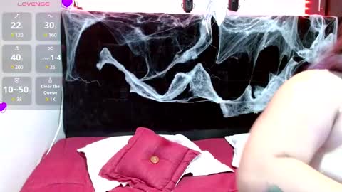 emmatower online show from October 4, 7:45 pm