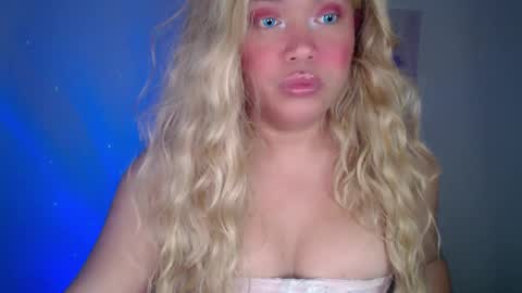 YourDreamGirl Emma  online show from January 29, 8:25 pm