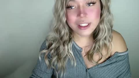 YourDreamGirl Emma  online show from September 27, 10:59 pm