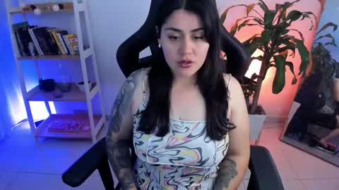 EMMA online show from March 2, 3:20 am