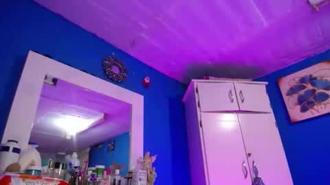 Emma  online show from January 8, 8:33 pm