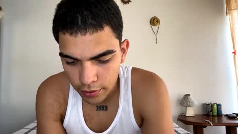 Snapshot of emmett_00 chatting on October 22, 3:01 pm emmett_00 online show from October 22, 3:01 pm