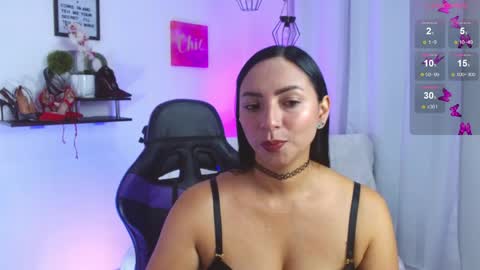 Emmi Cam online show from May 20, 1:17 pm